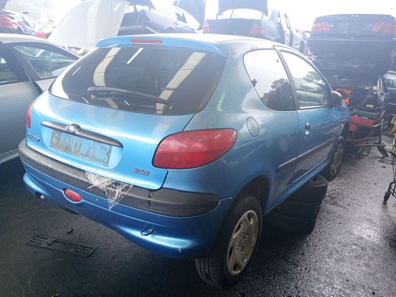 peugeot 206 (1998) del año 2001