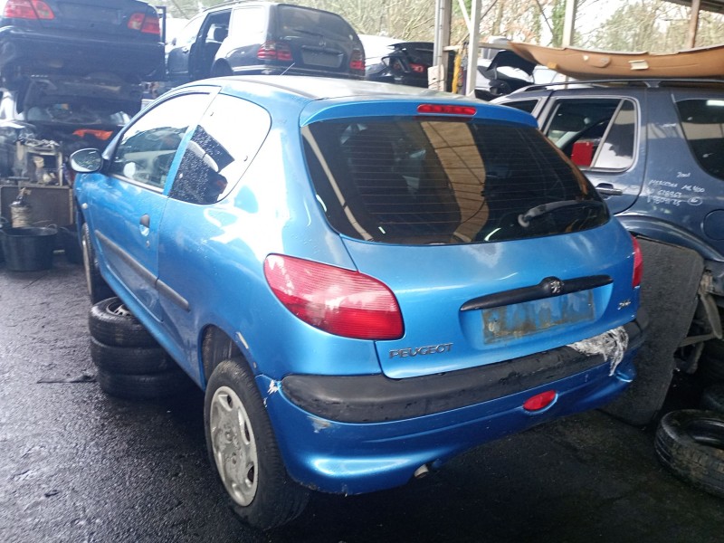 peugeot 206 (1998) del año 2001