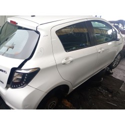 toyota yaris (_p13_) del año 2013