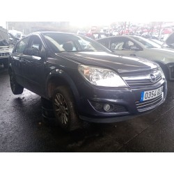 opel astra h (a04) del año 2009