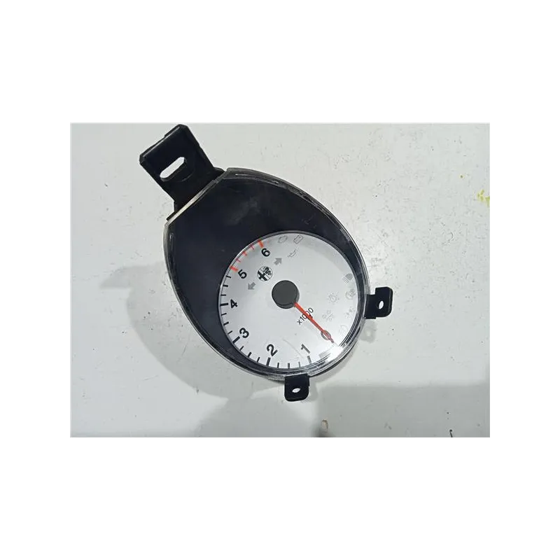 Recambio de cuadro instrumentos para alfa romeo 156 (2003) referencia OEM IAM 6850840010A 6850840070A  