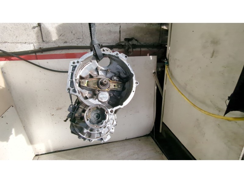 Recambio de caja cambios manual para volkswagen passat b3/b4 (3a2, 35i) 1.8 referencia OEM IAM AGC  