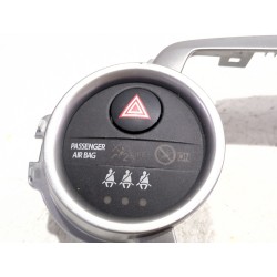 Recambio de boton emergencia para toyota yaris (_p13_) 1.5 hybrid (nhp130_) referencia OEM IAM 839500D080  