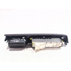 Recambio de mando elevalunas delantero izquierdo para toyota yaris (_p13_) 1.5 hybrid (nhp130_) referencia OEM IAM 742320D340  