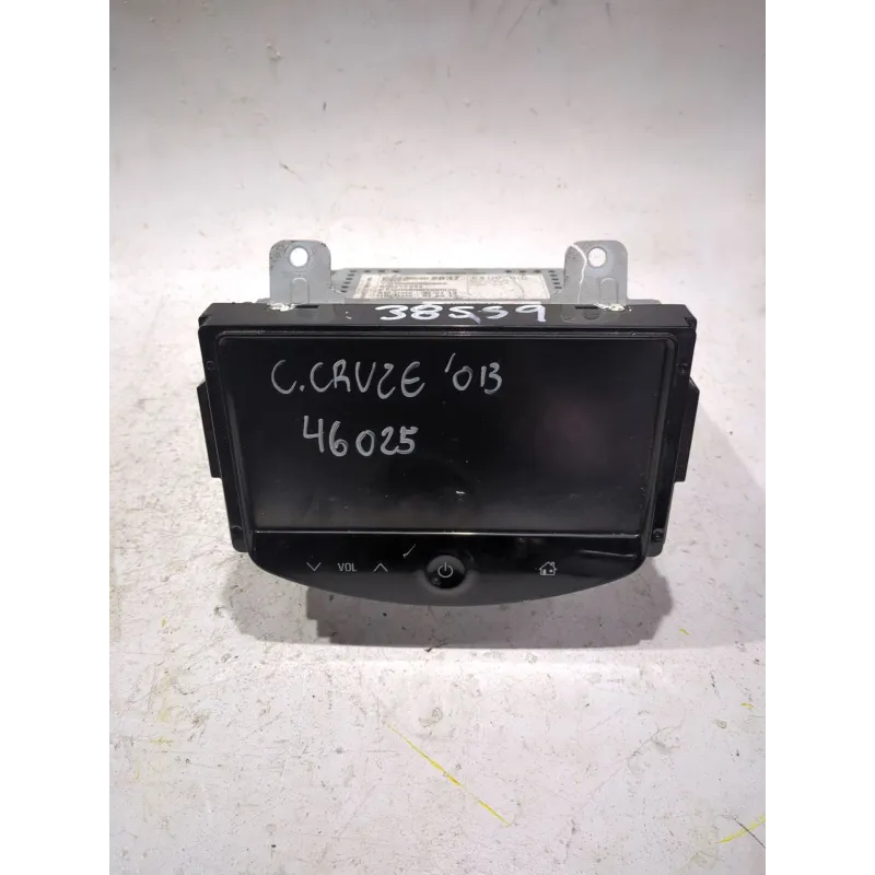 Recambio de pantalla multifuncion para chevrolet cruze a17dts referencia OEM IAM 688277334  