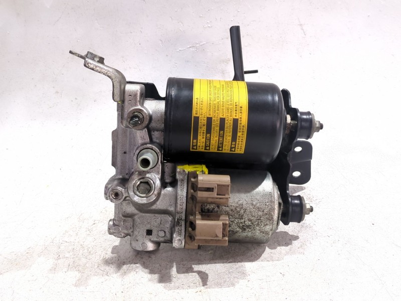 Recambio de bomba freno para toyota yaris (_p13_) 1.5 hybrid (nhp130_) referencia OEM IAM 4707012010  