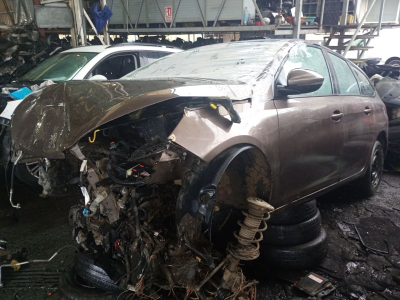 peugeot 308 sw ii (lc_, lj_, lr_, lx_, l4_) del año 2015