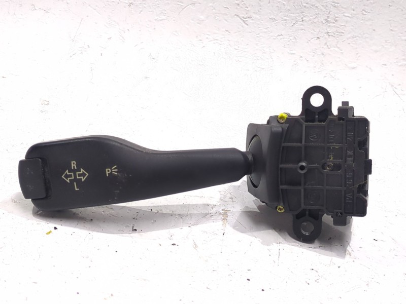 Recambio de mando intermitentes para bmw 5 (e39) 530 d referencia OEM IAM 8363668  