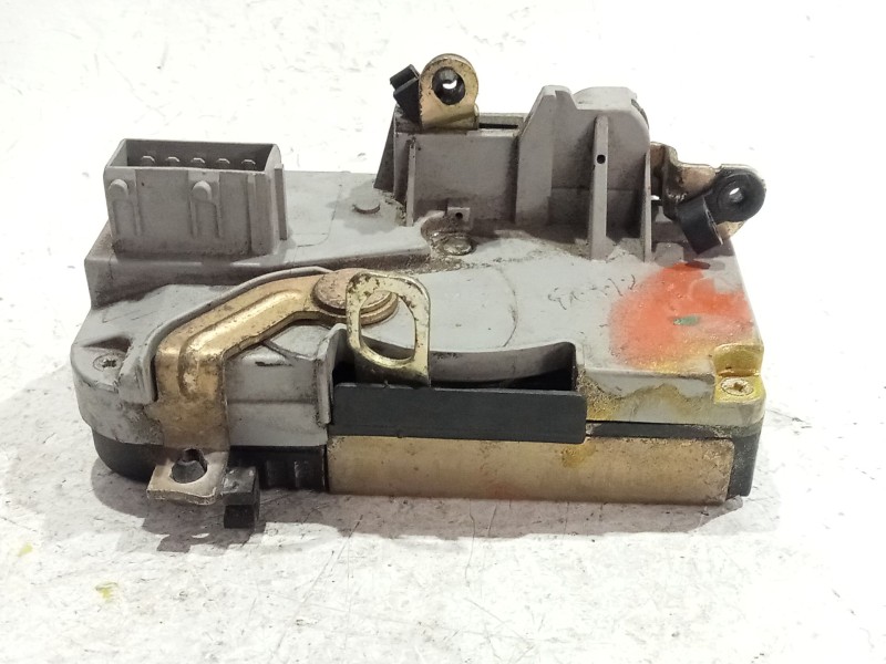 Recambio de cerradura puerta delantera derecha para peugeot 306 (7b, n3, n5) 1.6 sr referencia OEM IAM   