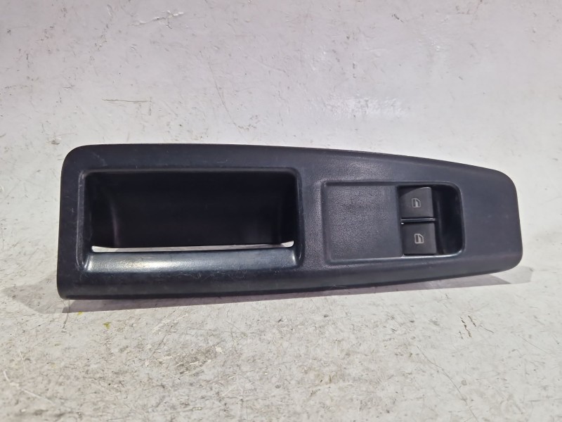 Recambio de mando elevalunas delantero izquierdo para volkswagen polo iv (9n_, 9a_) 1.4 tdi referencia OEM IAM 6Q1867171  