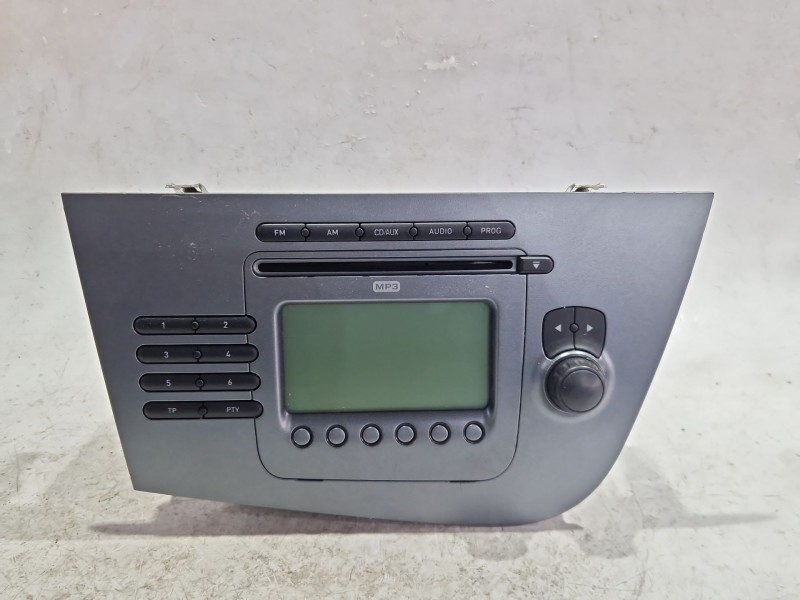 Recambio de sistema audio / radio cd para seat leon (1p1) 1.9 tdi referencia OEM IAM 1P1035186B  