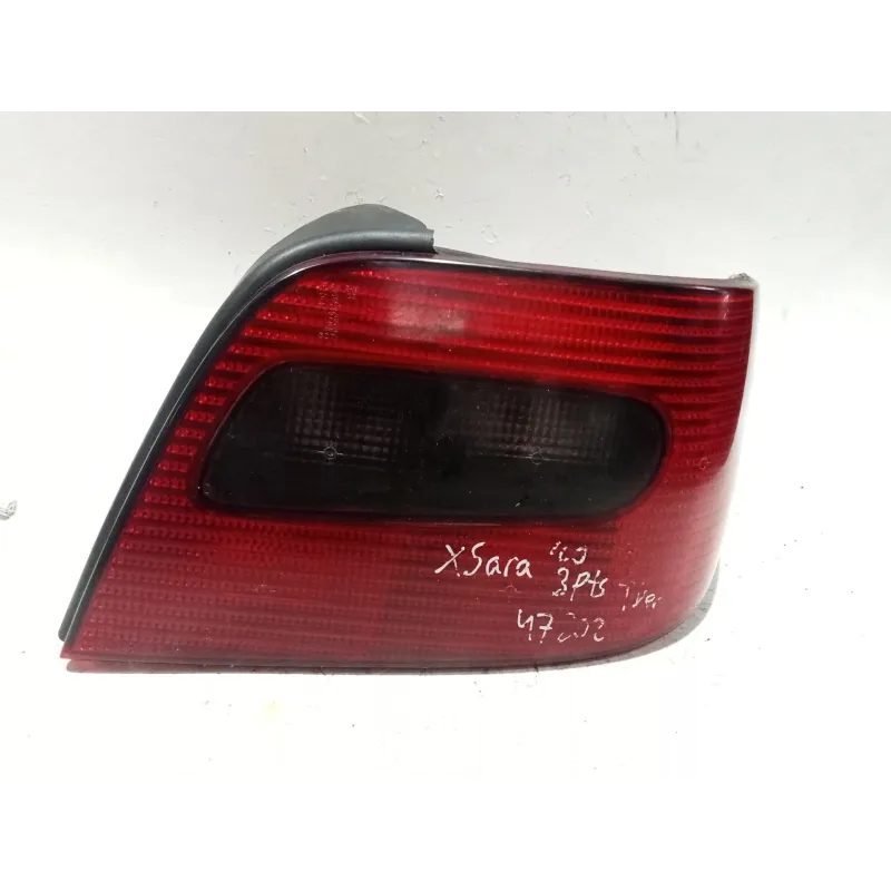 Recambio de piloto trasero derecho para citroën xsara (n1) 1.9 td referencia OEM IAM 2534D  