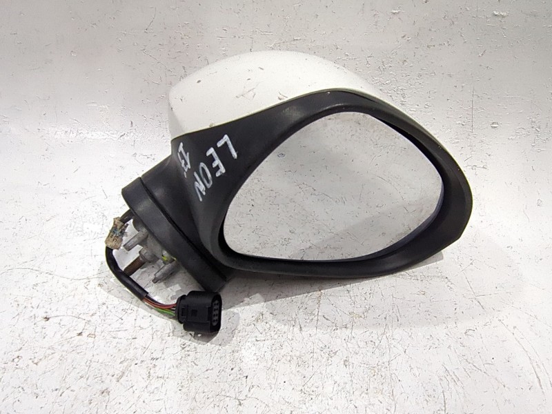 Recambio de retrovisor izquierdo para seat leon (1p1)(05.2005) 1.6 tdi referencia OEM IAM 212836400  