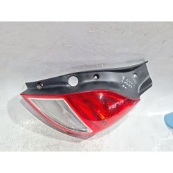 Recambio de piloto trasero derecho para renault clio iii 1.5 dci referencia OEM IAM 8200776050  