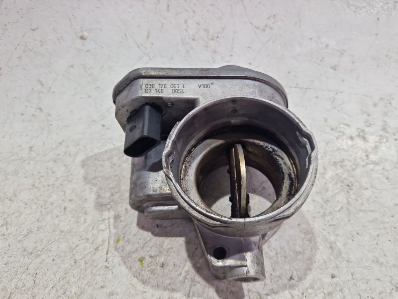 Recambio de caja mariposa para volkswagen golf v (1k1) 2.0 tdi 16v referencia OEM IAM 038128063L  