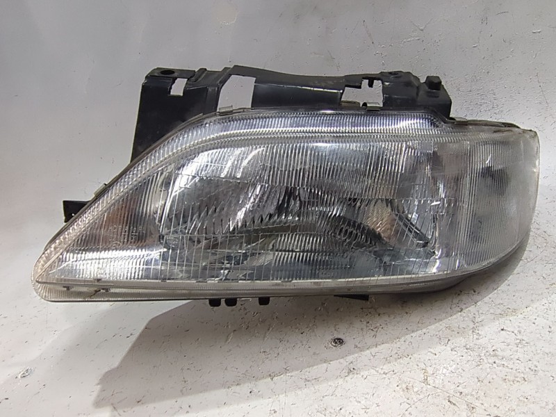 Recambio de faro delantero izquierdo para citroën xsara berlina (1997) 1.4 i referencia OEM IAM 5521107L  