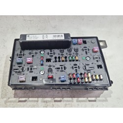 CAJA RELES / FUSIBLES 13145036 