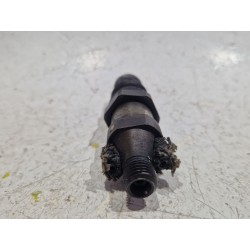 Recambio de inyector para volkswagen polo iii (6n1) 64 1.9 d referencia OEM IAM 028130201C  