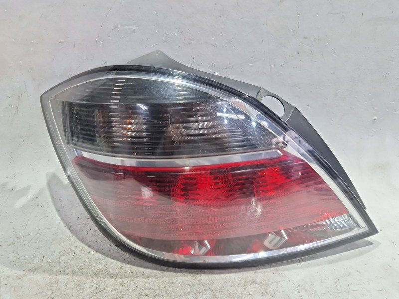 Recambio de piloto trasero izquierdo para opel astra h (a04) 1.9 cdti (l48) referencia OEM IAM 495056087  