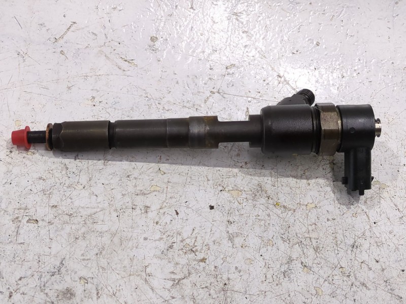 Recambio de inyector para opel agila (2000) 1.3 cdti referencia OEM IAM 0445110083  