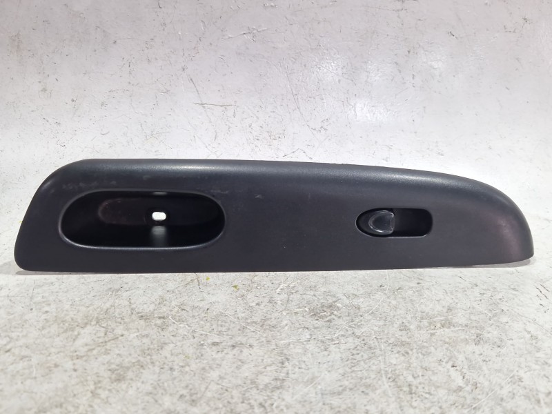 Recambio de mando elevalunas delantero derecho para daewoo matiz (m100, m150) 1.0 referencia OEM IAM 96563828  