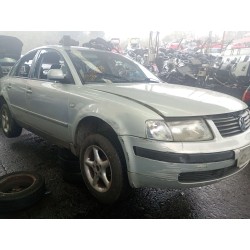 volkswagen passat b5 (3b2) del año 2000