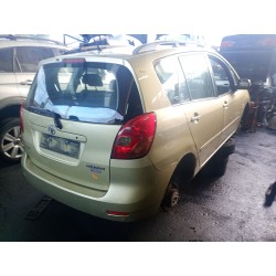 toyota corolla verso (_e12_) del año 2003