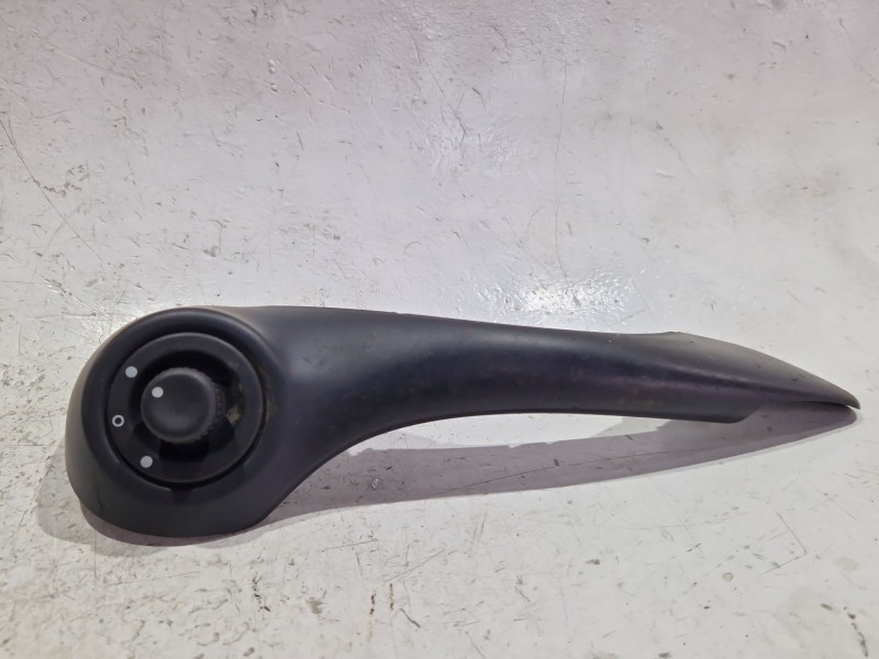 Recambio de mando retrovisor para renault clio iii 1.5 dci 106cv referencia OEM IAM 8200002442A  