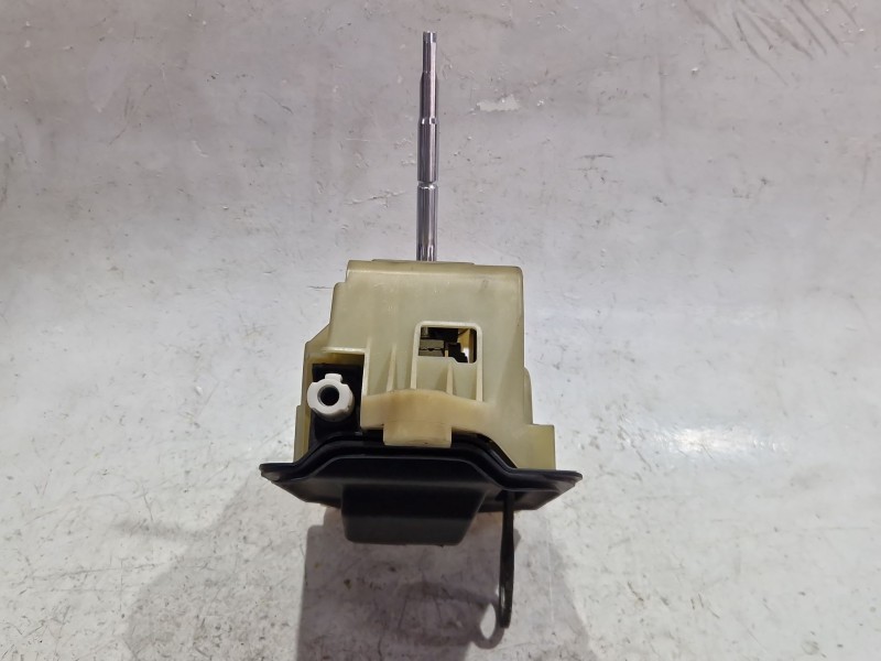 Recambio de palanca cambio para mercedes-benz clase c (w204) c 220 cdi (204.008) referencia OEM IAM A2042673724  