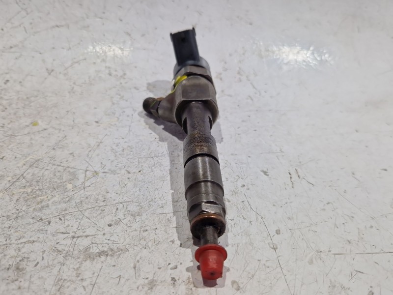 Recambio de inyector para opel meriva a monospace (x03) 1.3 cdti (e75) referencia OEM IAM 8200100272  