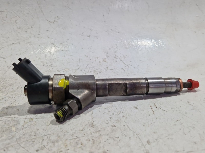 Recambio de inyector para opel meriva a monospace (x03) 1.3 cdti (e75) referencia OEM IAM 8200100272  
