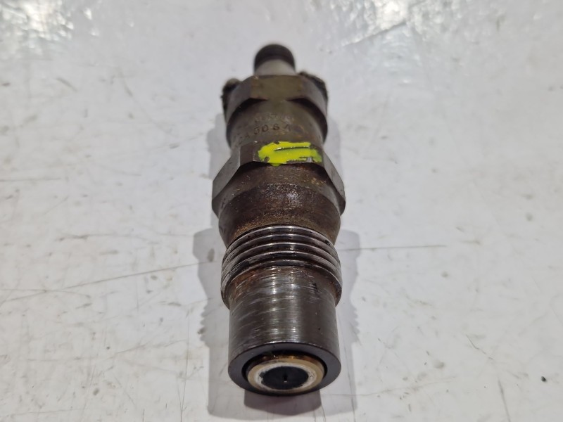 Recambio de inyector para ford fiesta iii (gfj) 1.8 d referencia OEM IAM KCA30S44  