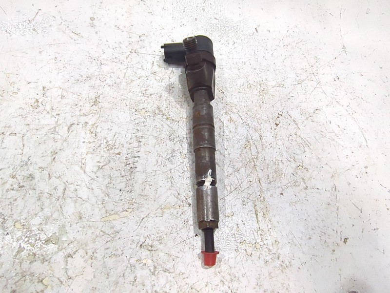 Recambio de inyector para opel astra h berlina (2004) 1.9 cdti referencia OEM IAM 0445110159  