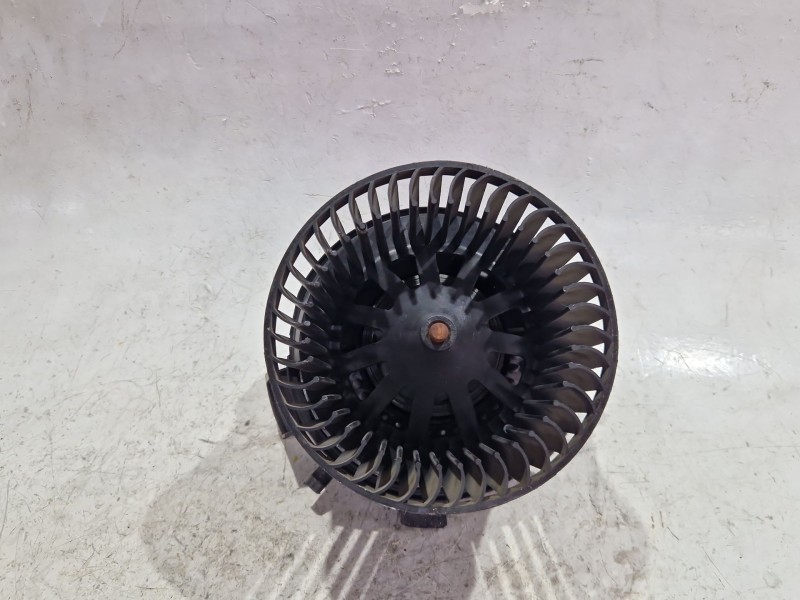 Recambio de motor calefaccion para peugeot 307 (3a/c) 2.0 hdi 90 referencia OEM IAM 8090001  