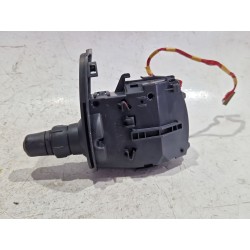 Recambio de mando intermitentes para renault clio iii 1.5 dci 106cv referencia OEM IAM 88102002285  