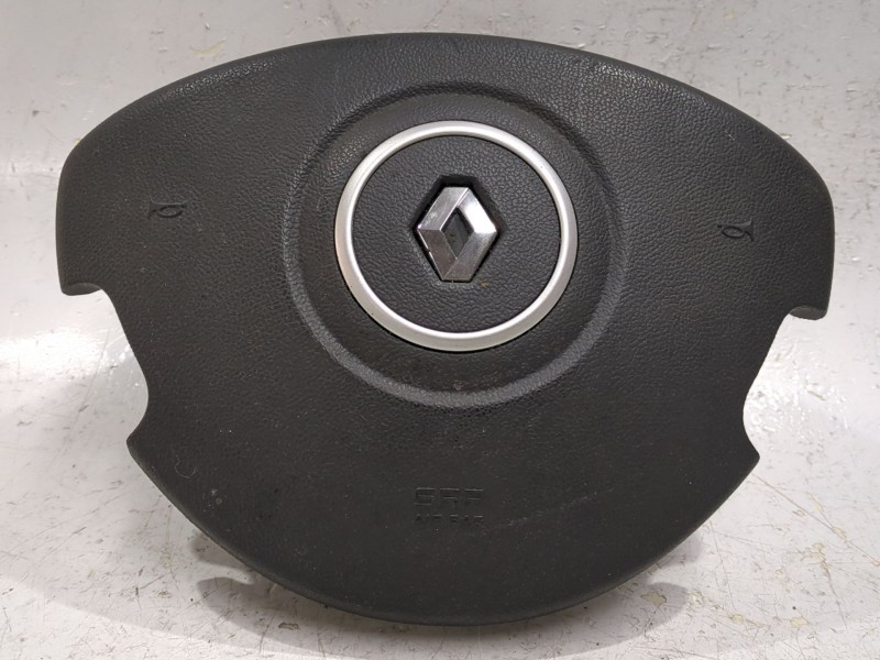 Recambio de airbag volante para renault clio iii 1.5 dci 106cv referencia OEM IAM 8200363630A  