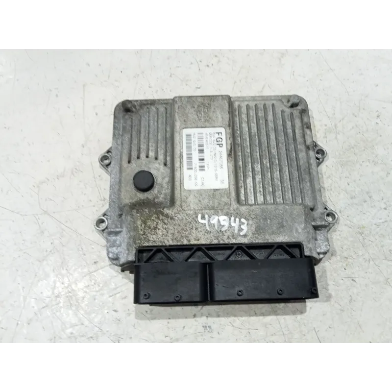 Recambio de centralita inyeccion para opel agila (2000) 1.3 cdti referencia OEM IAM 24467086  
