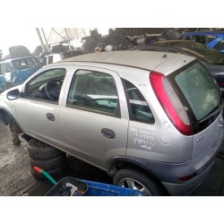 opel corsa c (x01) del año 2002