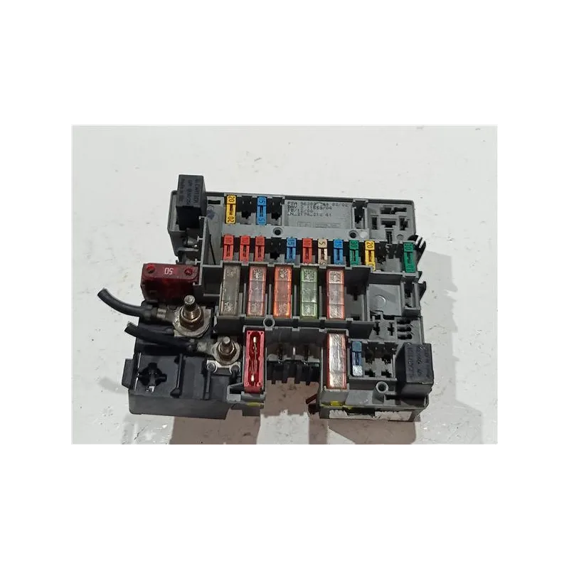 Recambio de caja fusibles/rele para citroën xsara berlina (1997) 1.9 td referencia OEM IAM 9628024480  