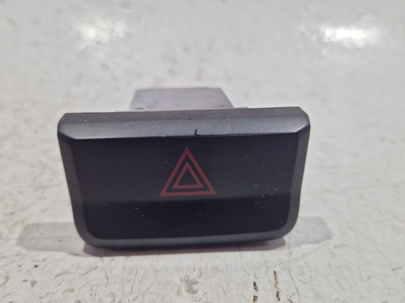 Recambio de boton emergencia para hyundai accent ii (lc) 1.5 crdi referencia OEM IAM 86W0140  