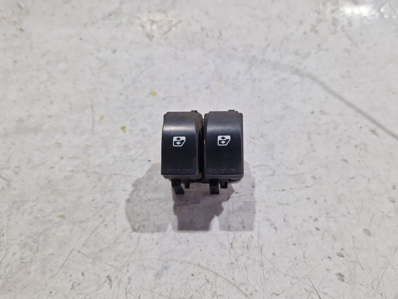 Recambio de mando elevalunas para renault megane ii coupé-cabriolet (em0/1_) 1.9 dci referencia OEM IAM 26503  