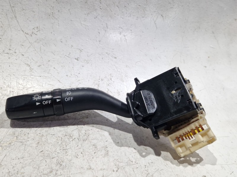 Recambio de mando intermitentes para mazda 6 station wagon (gy) 2.0 di (gy19) referencia OEM IAM 17A089B  