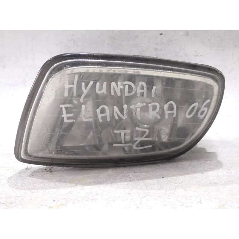 Recambio de faro antiniebla izquierdo para hyundai elantra iii (xd) 2.0 crdi referencia OEM IAM 1011799 922012DXXX  