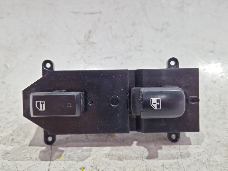 Recambio de mando elevalunas delantero derecho para hyundai santa fé ii (cm) 2.2 crdi referencia OEM IAM 371510  