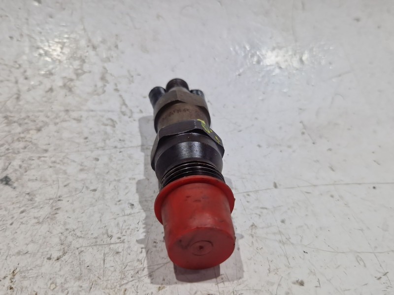 Recambio de inyector para ford fiesta iii (gfj) 1.8 d referencia OEM IAM KCA30S44  