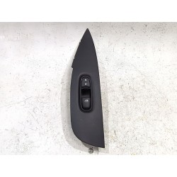 MANDO ELEVALUNAS DELANTERO DERECHO 809604EH0AX 