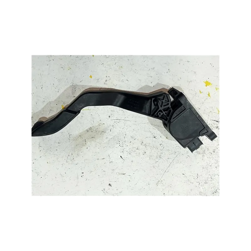 Recambio de potenciometro pedal gas para citroën c4 berlina (06.2004) 2.0 16v referencia OEM IAM F00C3E2045  