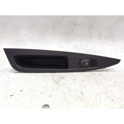 MANDO ELEVALUNAS TRASERO IZQUIERDO 829614EA0AX 