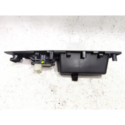 Recambio de mando elevalunas trasero izquierdo para nissan qashqai i (j10, nj10) 1.5 dci referencia OEM IAM 829614EA0AX  