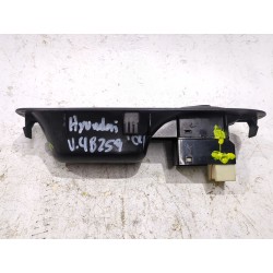 Recambio de mando elevalunas delantero derecho para hyundai accent ii (lc) 1.5 crdi referencia OEM IAM 31028D  